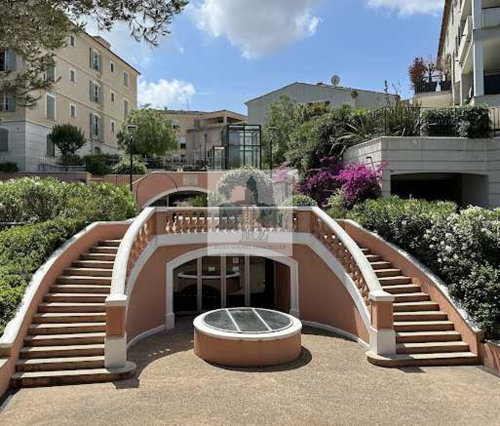 Image_, Garage, Saint-Tropez, ref :BLGTT